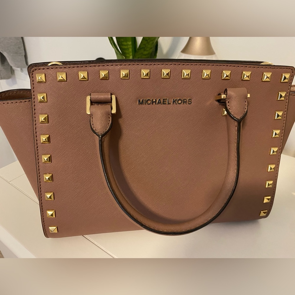 Michael Kors purse